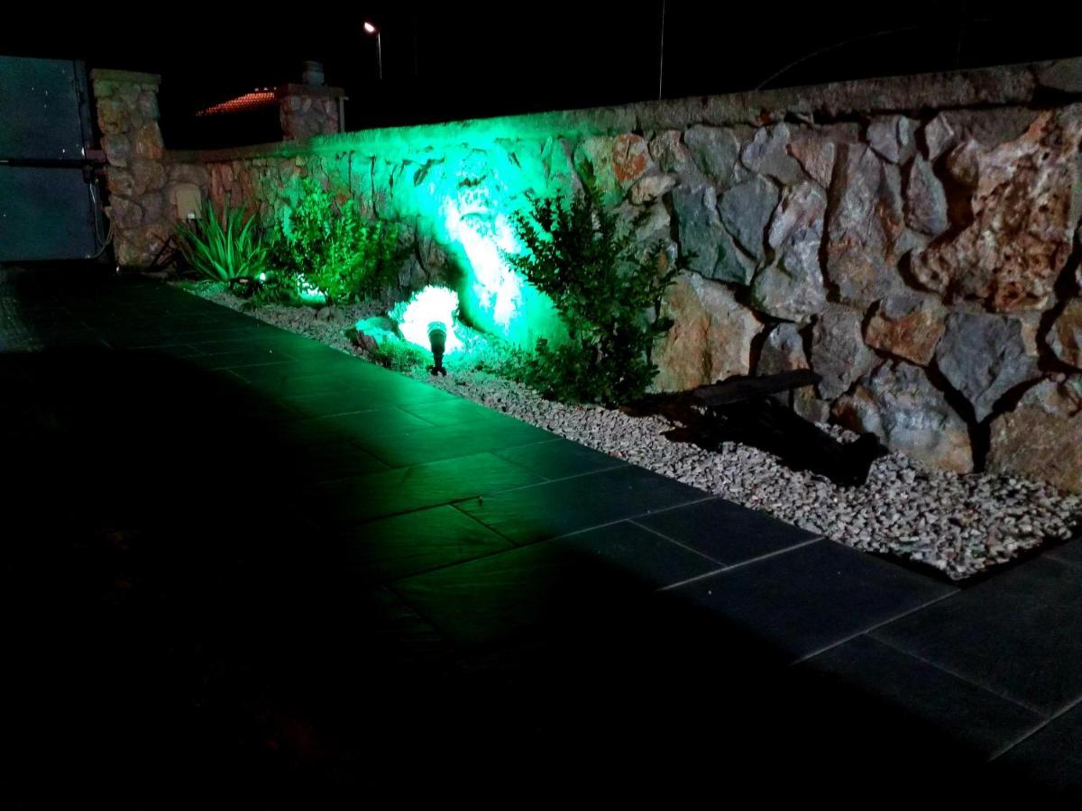 Davinci Outdoor Cinema Villa *